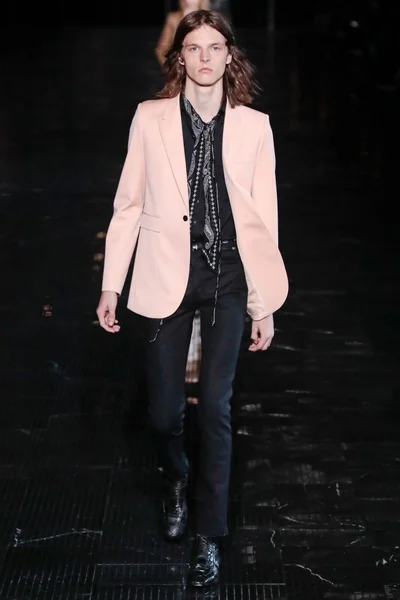 Look 21